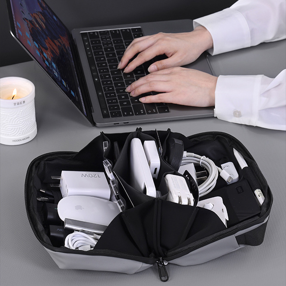 Pochette technologique de voya - Tech Accessories Travel Organizer Pouch avis et prix