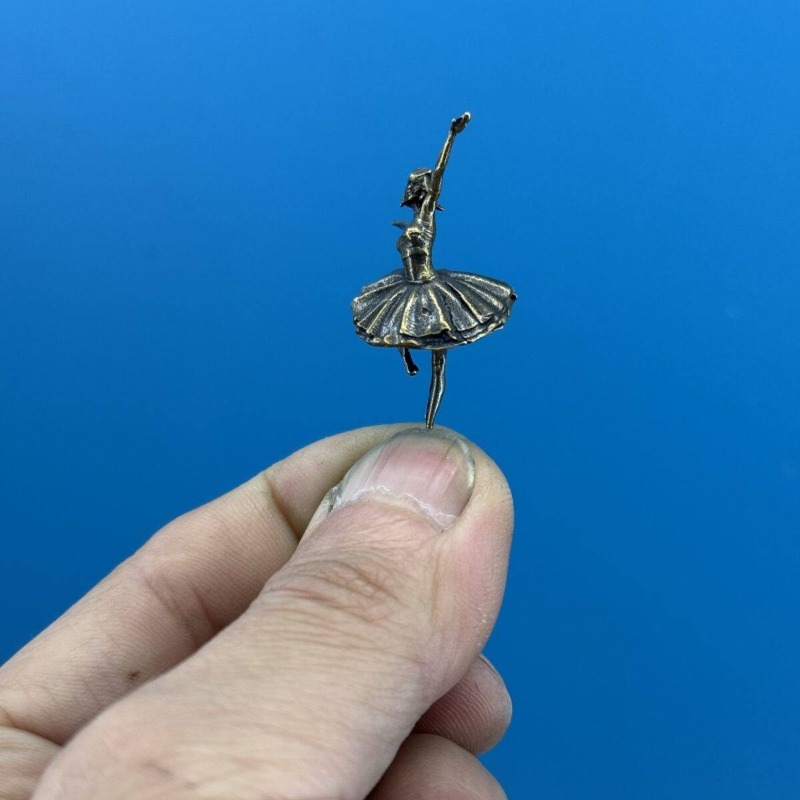 Figurines de ballet Cygne Noir - Tech Girl Accessories avis et prix